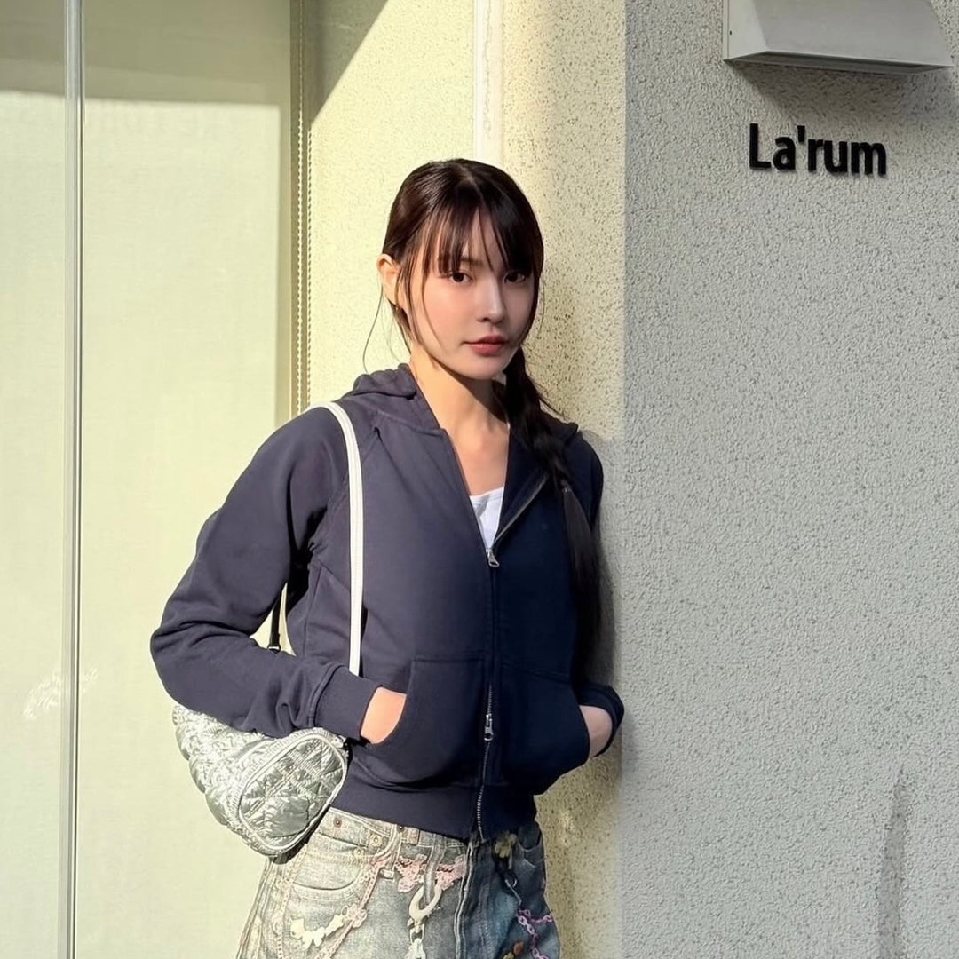 Carlyn Kira in Silver