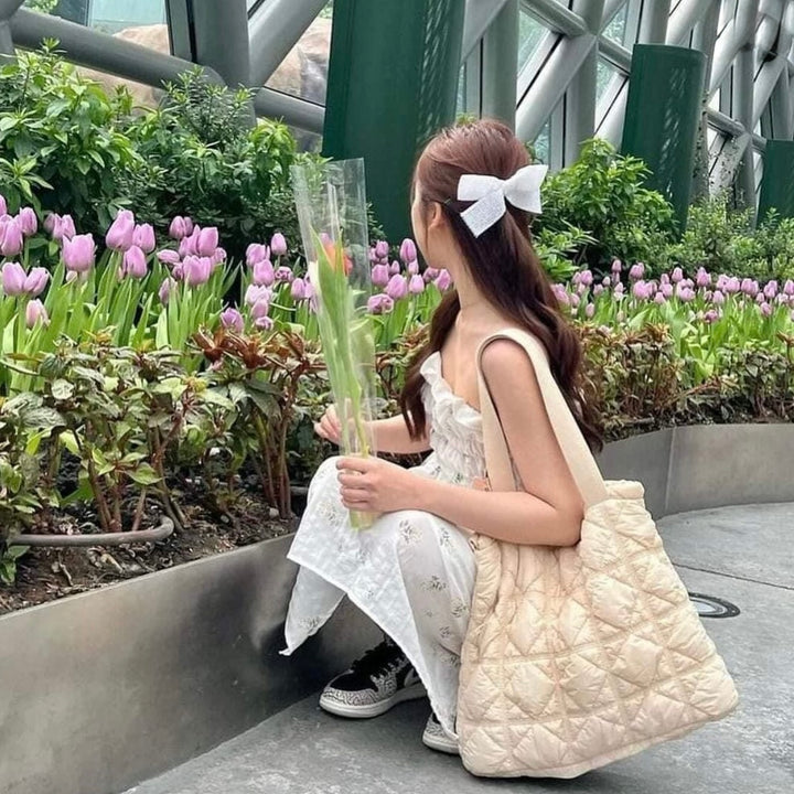 Carlyn Weekender in Ivory