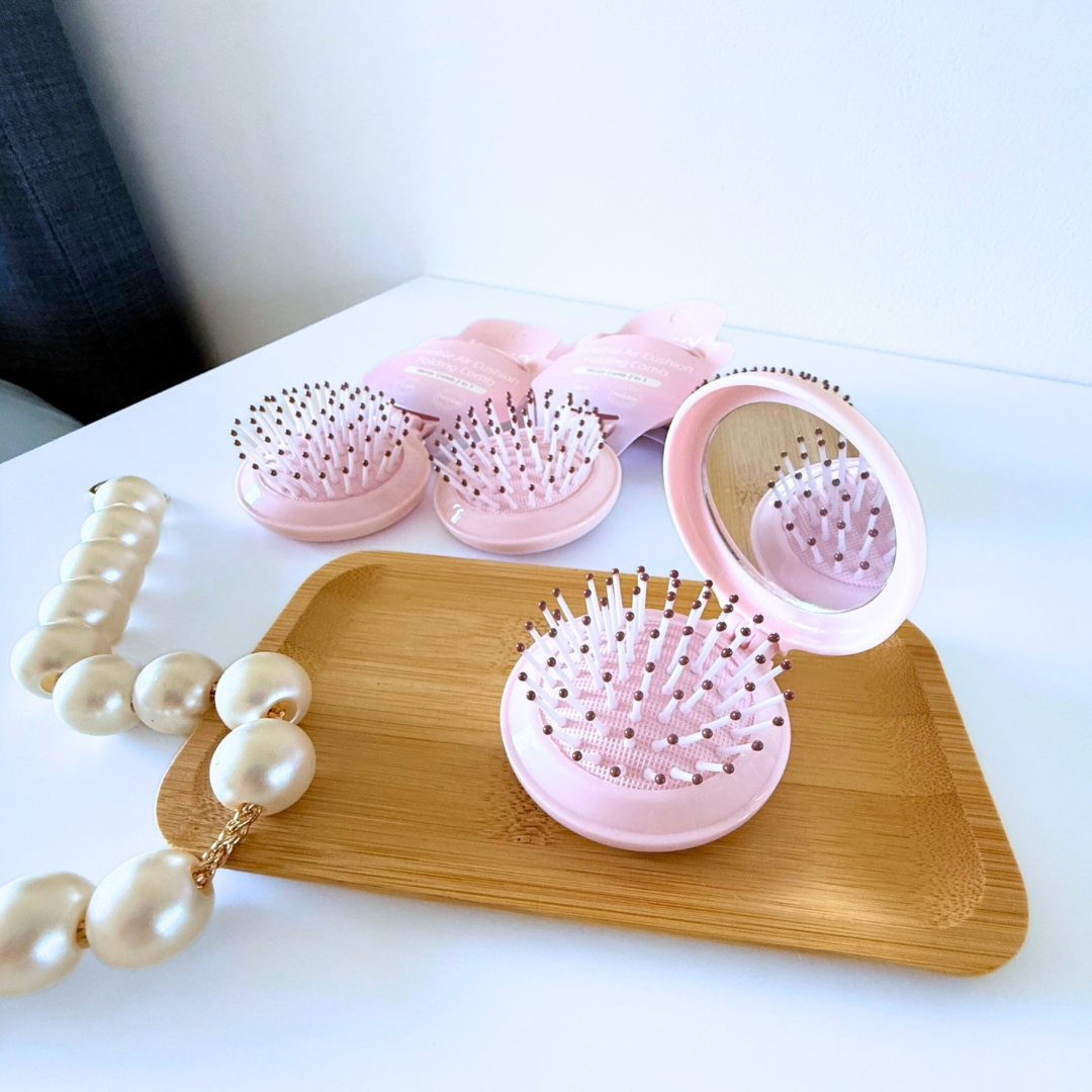 Foldable Hair Brush with Built-in Mirror-หวีแปรงพับพร้อมกระจกในตัว