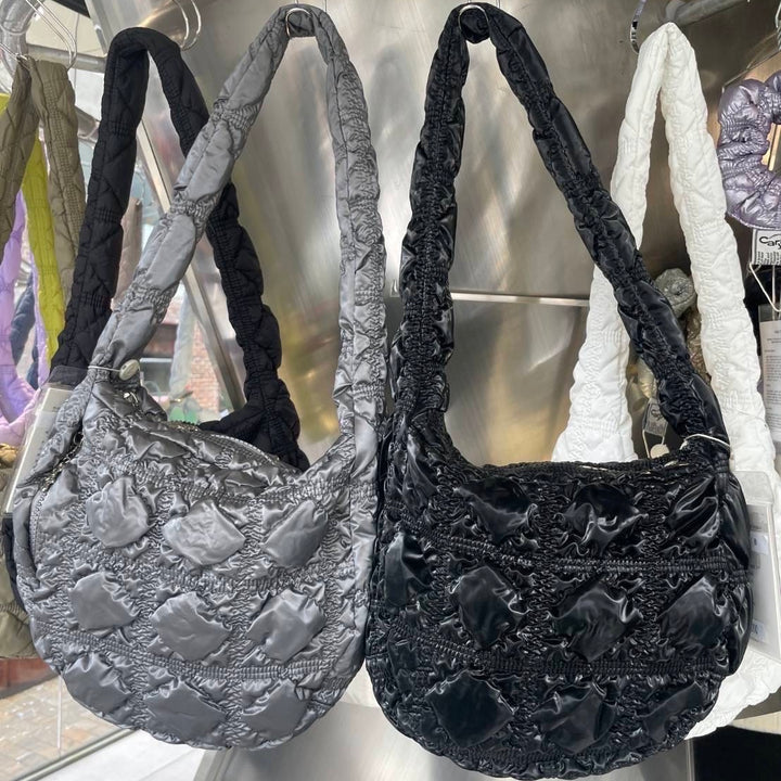 Carlyn Soft L Glossy in Black