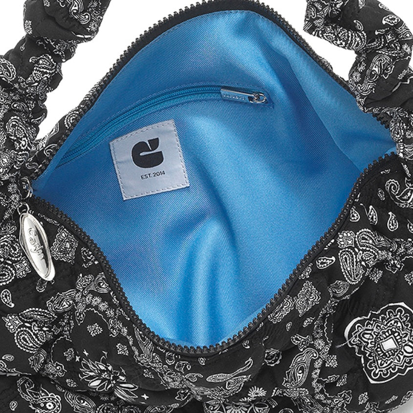 Carlyn Paisley Cozy M in Black
