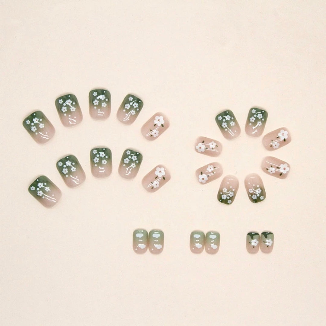 Transform Your Nails with 24pcs + 1 pc Jelly Gule L230