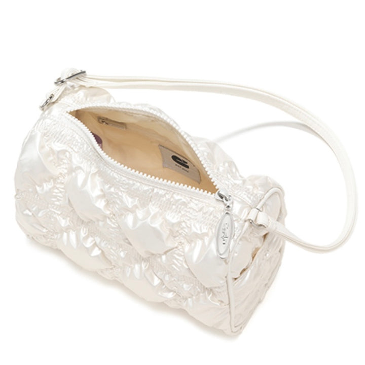 Carlyn Kira in Pearl White