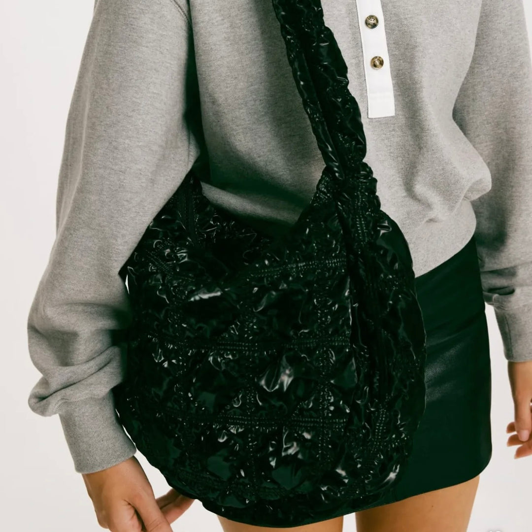 Carlyn Soft L Glossy in Black