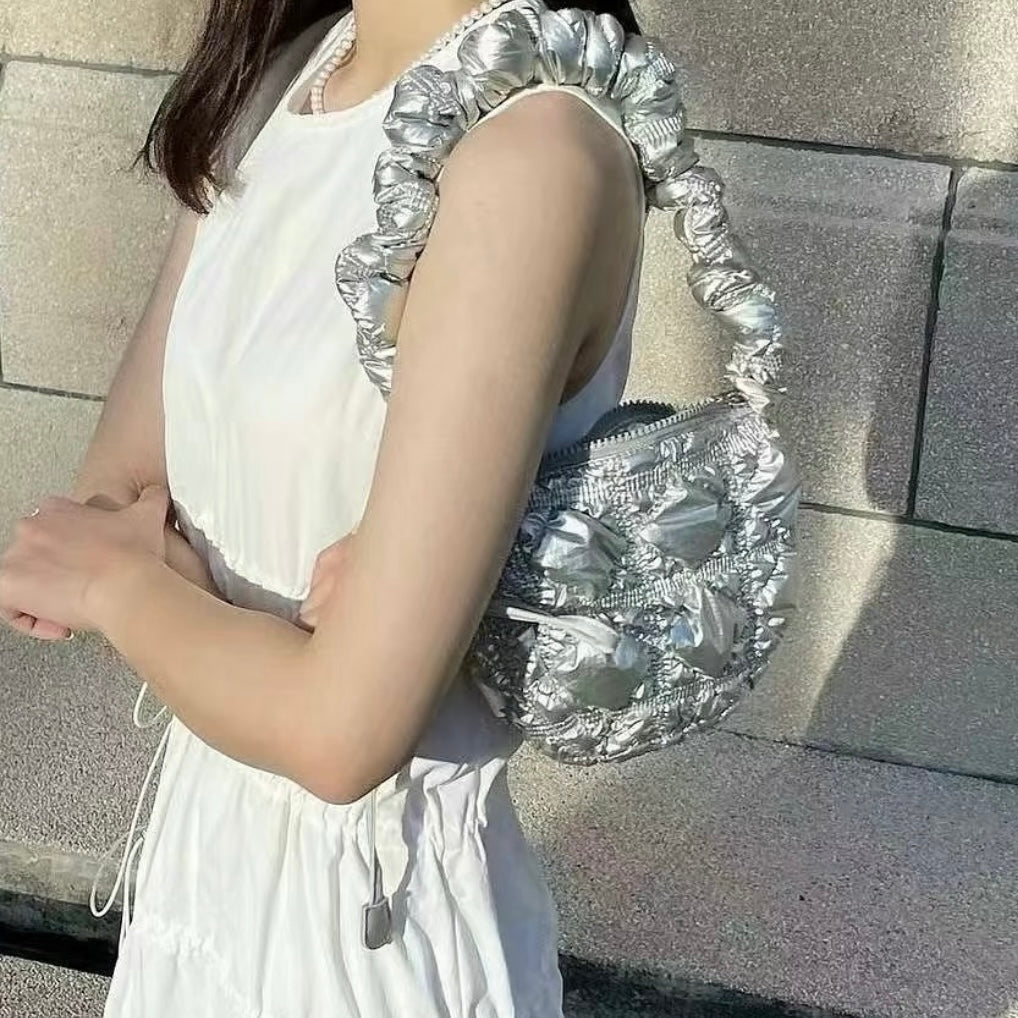 Carlyn Poing In Silver