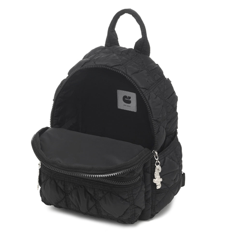Carlyn Mellow in Black