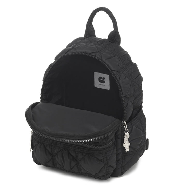 Carlyn Mellow in Black