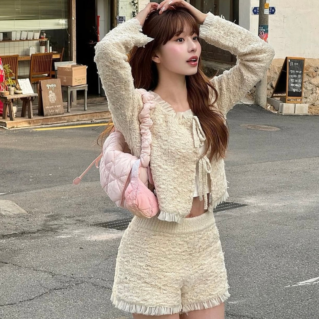 Carlyn Luke in Peach