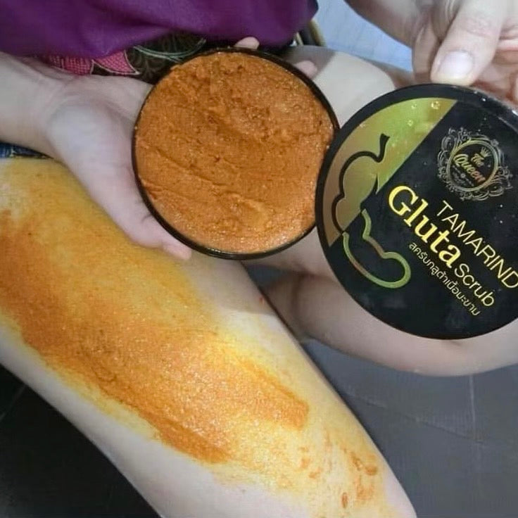 The Queen Tamarind Gluta Scrub