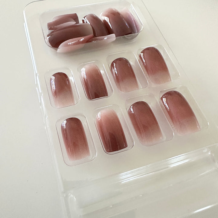 With 24pcs Ombre Fake Nail + 1pc Jelly Glue P103