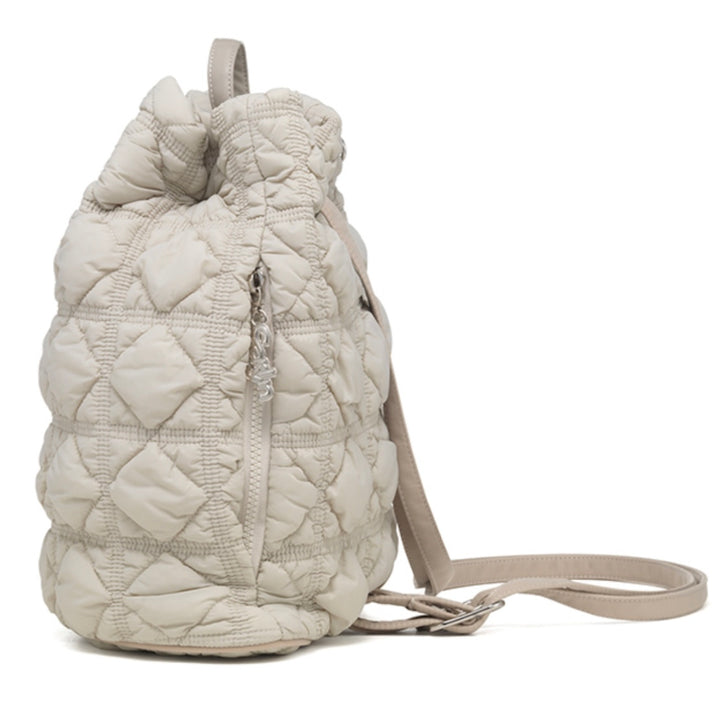Carlyn Clover Backpack in Spring Gray
