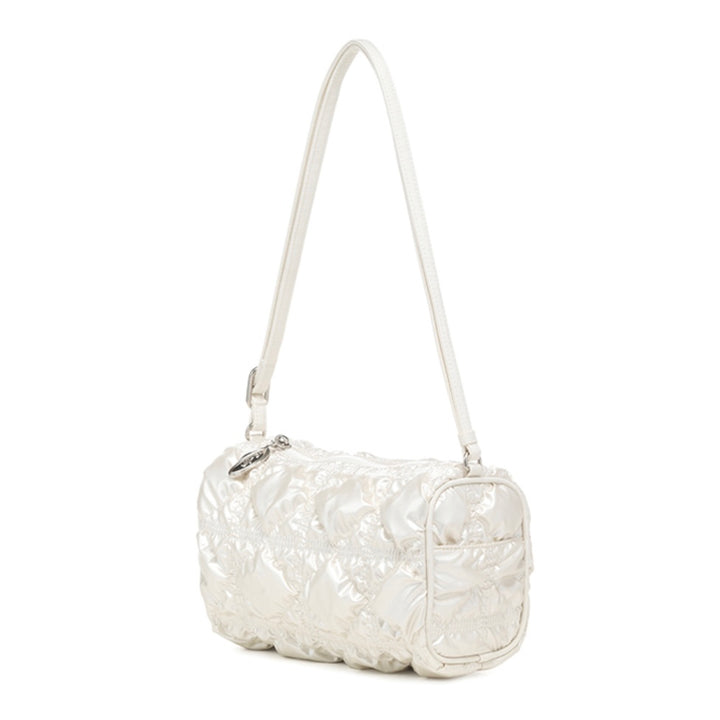Carlyn Kira in Pearl White
