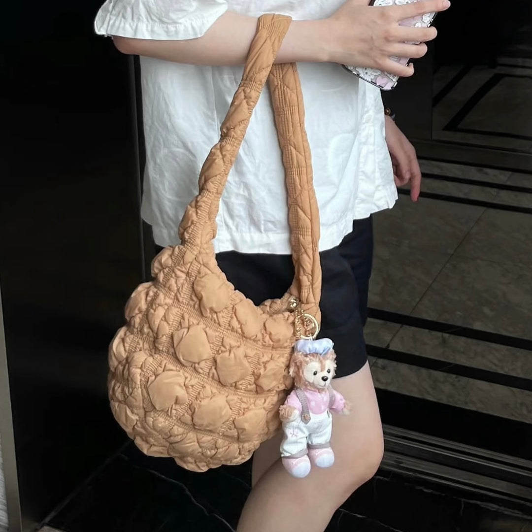 Carlyn Soft M in Being