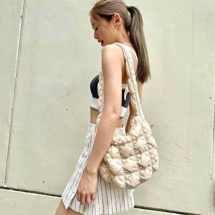 Carlyn Soft M in Ivory