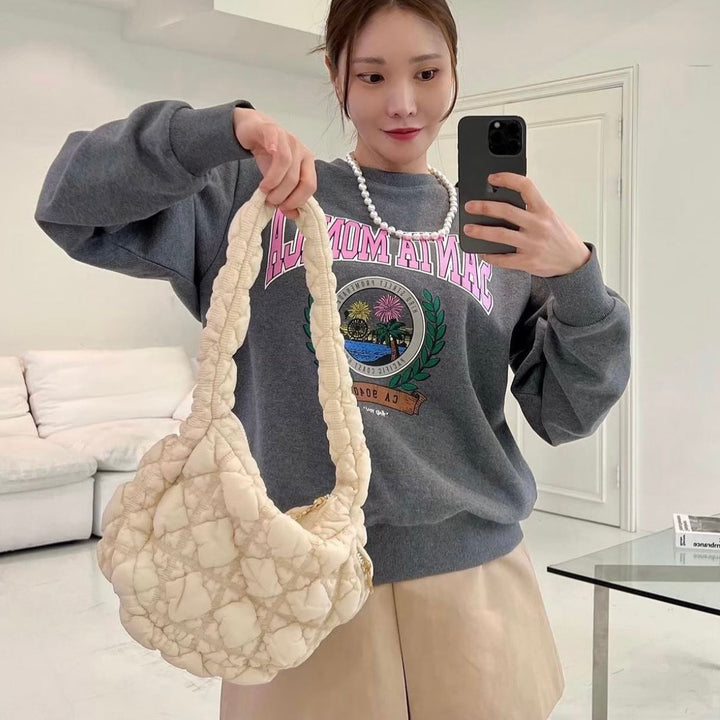 Carlyn Soft M in Ivory