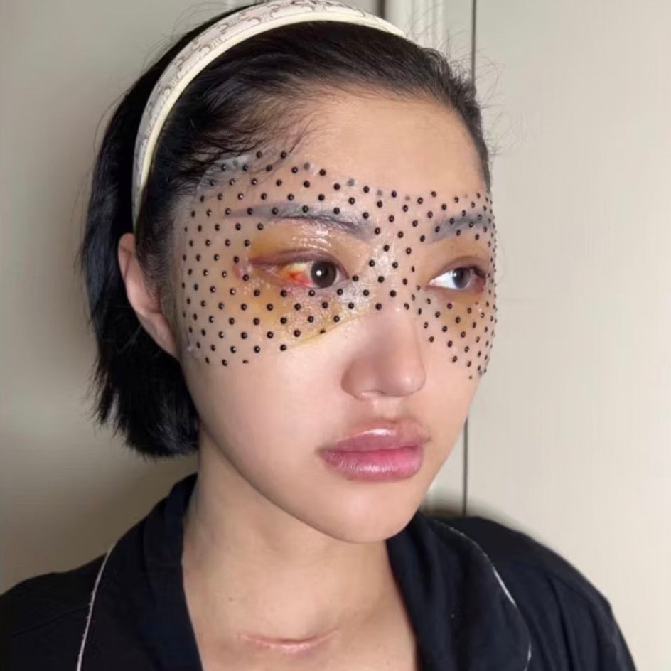 Ratcha Vit C Magnet Eye Mask