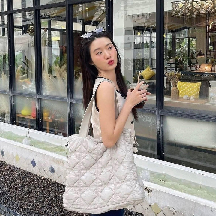 Carlyn Weekender in Spring Gray