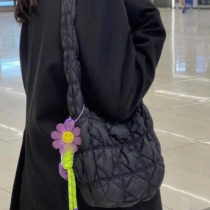Carlyn Soft M in Black