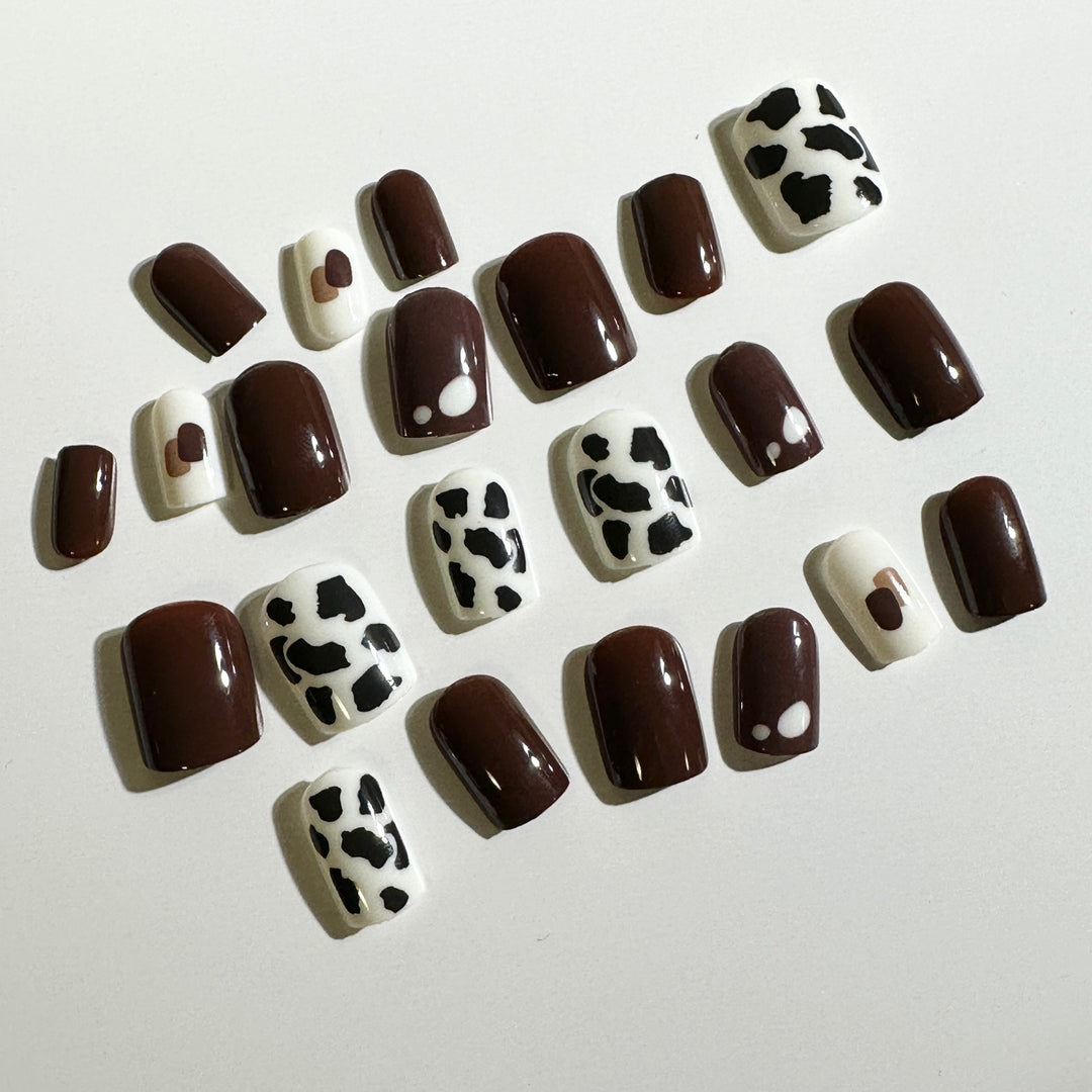 Cute Cow Nail 24pcs Brown False Nails + 1pc Jelly Glue P109