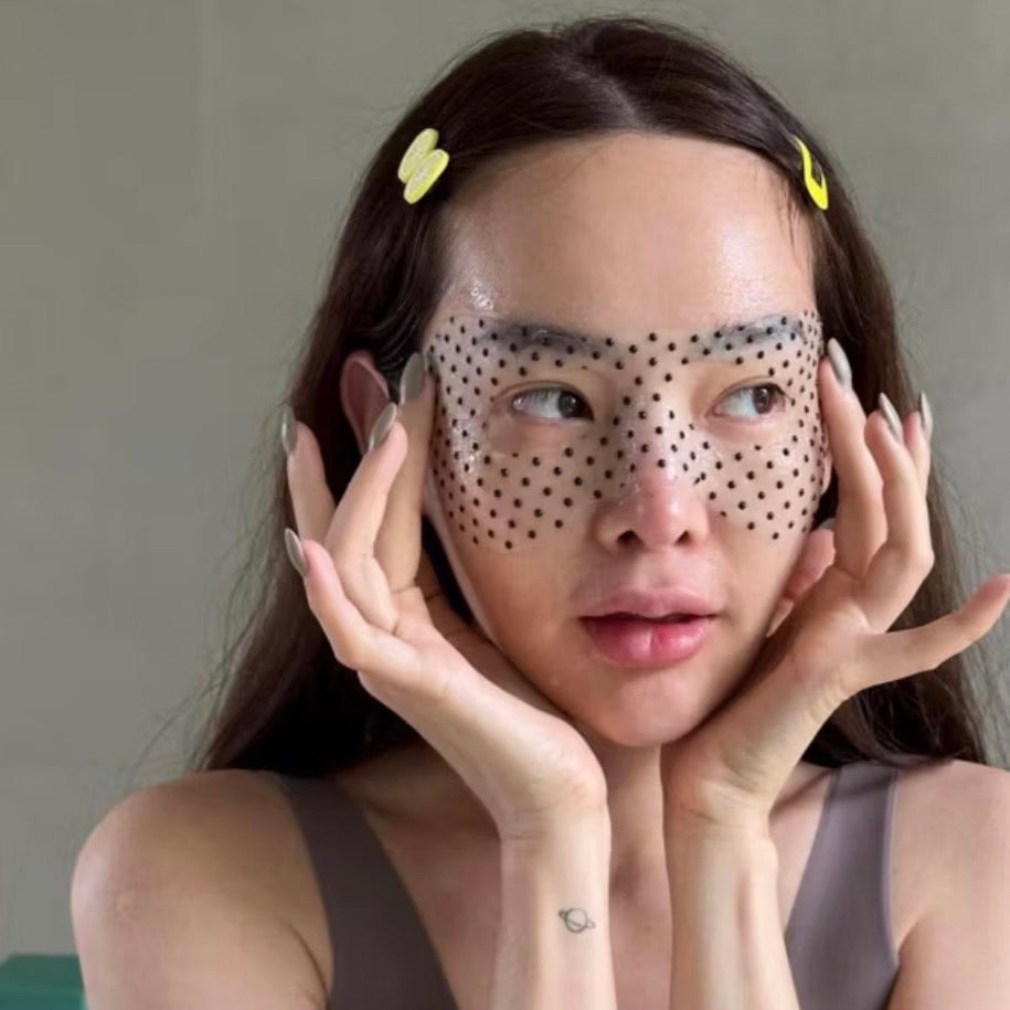 Ratcha Vit C Magnet Eye Mask