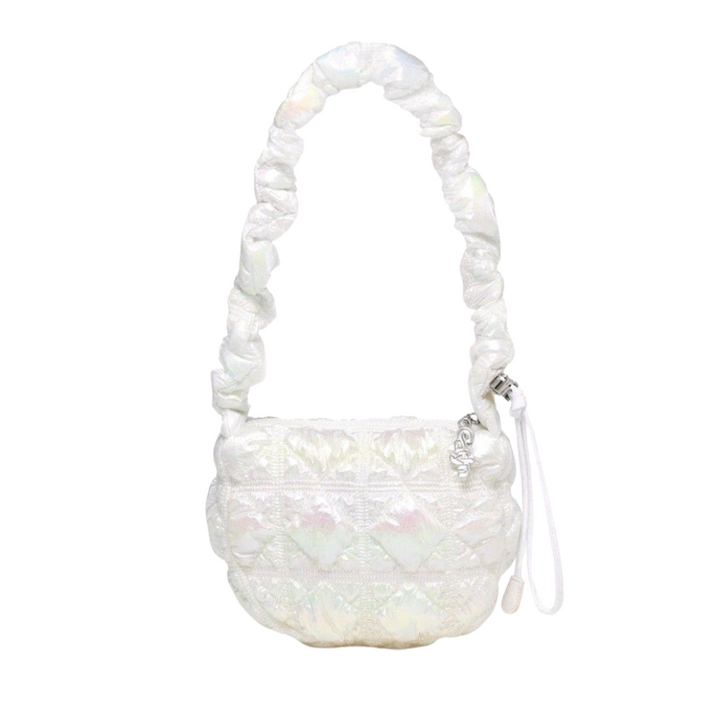 Carlyn Poing In Pearl White