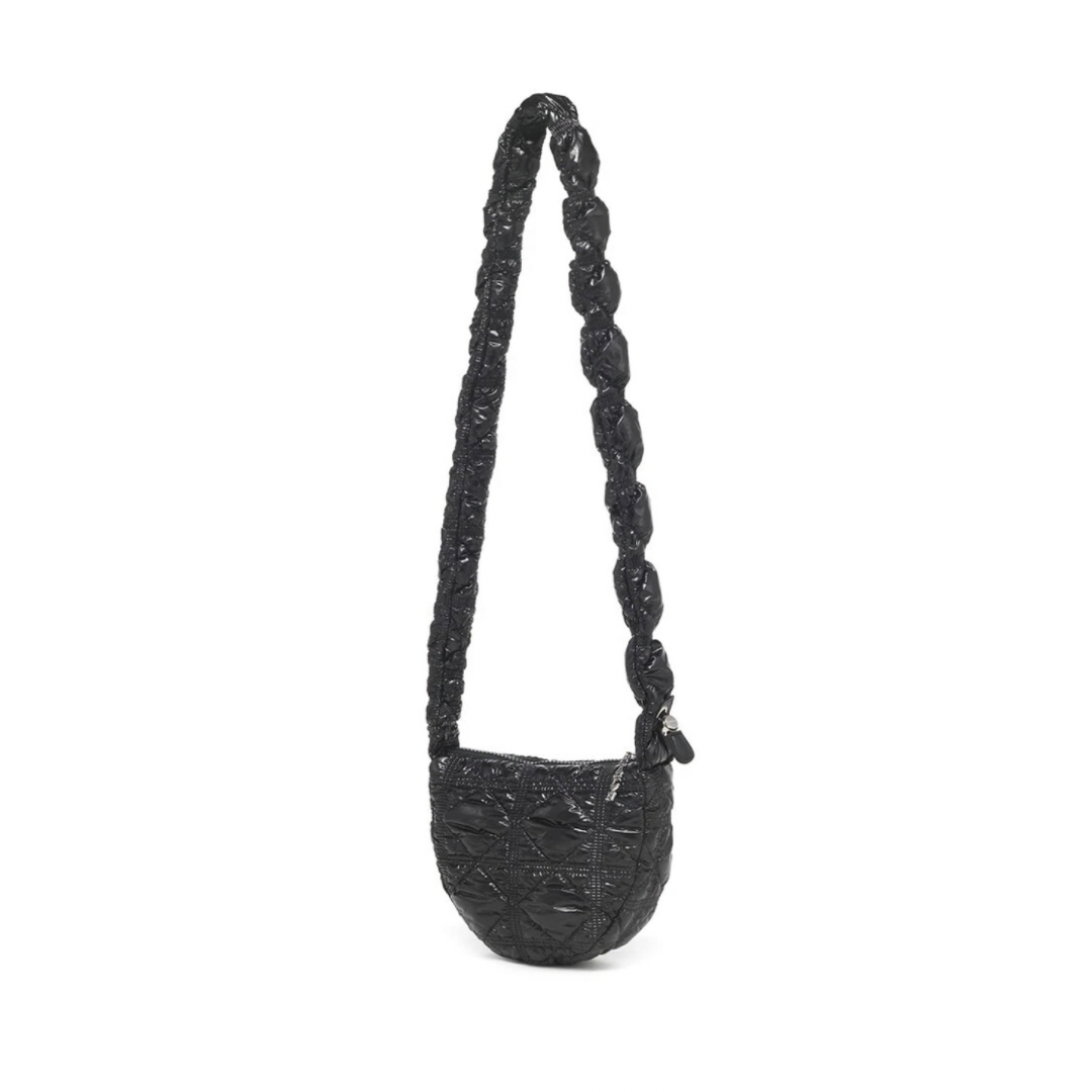 carlyn-poing-glossyblack