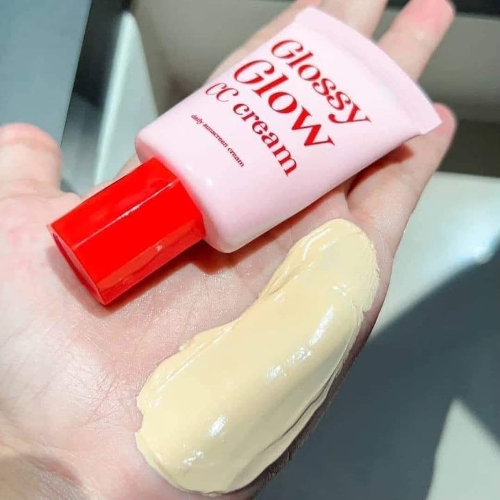 GLOSSY GLOW CC CREAM SPF50 PA+++