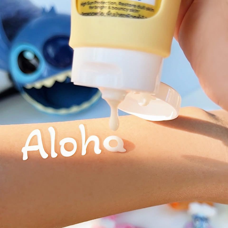 NIVEA Body With Stitch Holder Case