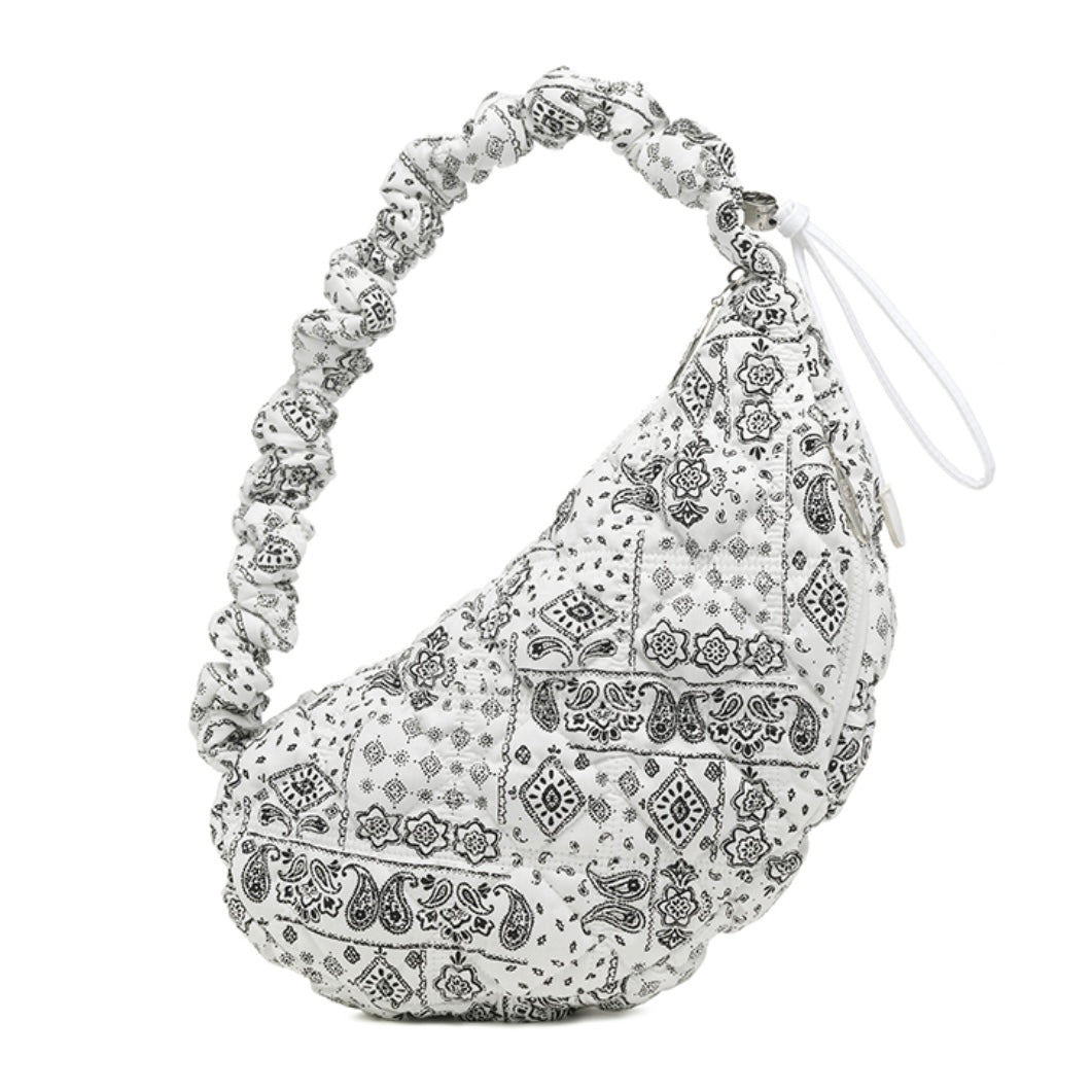 CARLYN PAISLEY COZY M