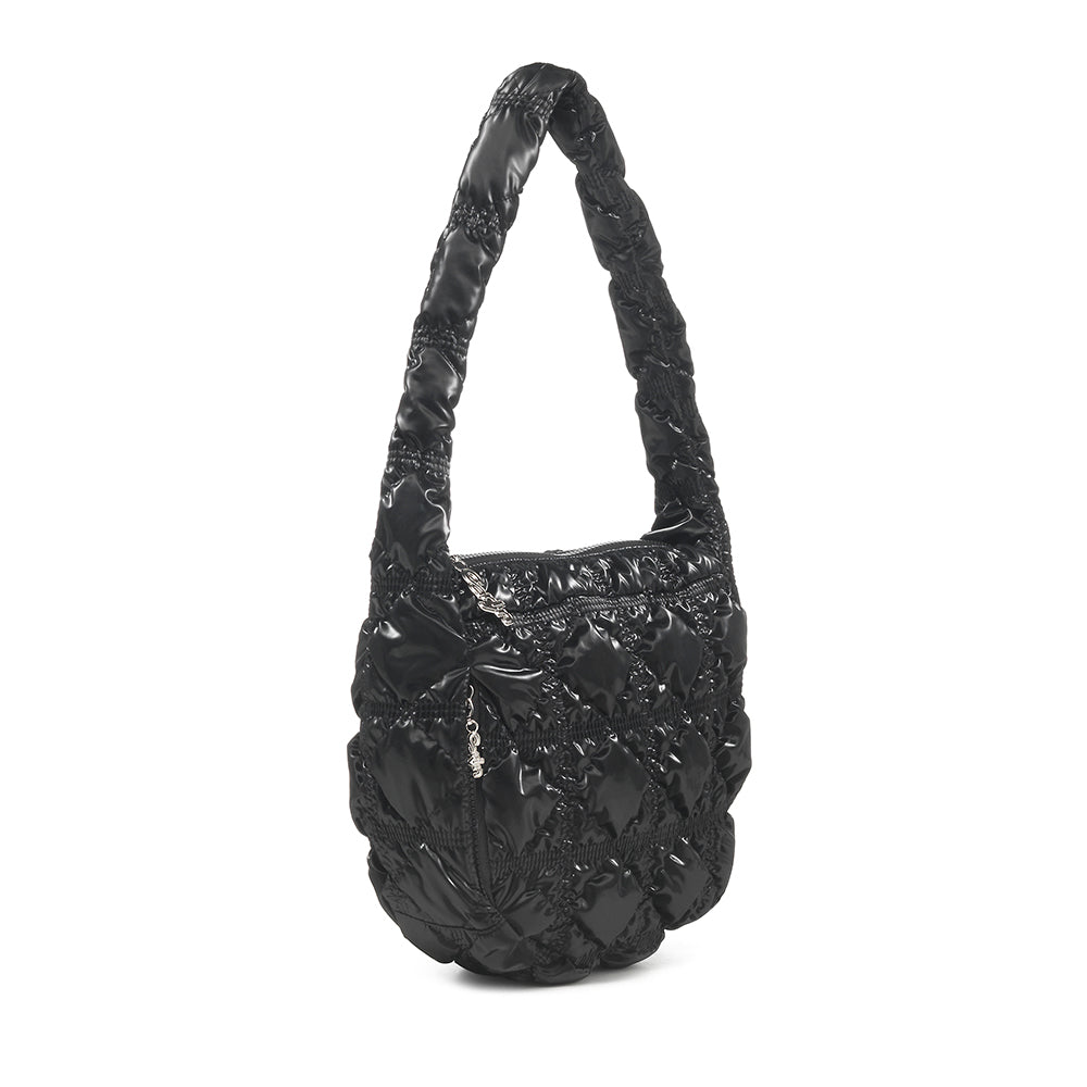 Carlyn Soft M