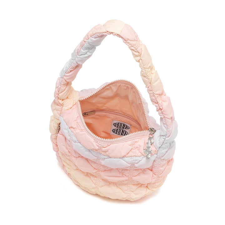 Carlyn Soft M
