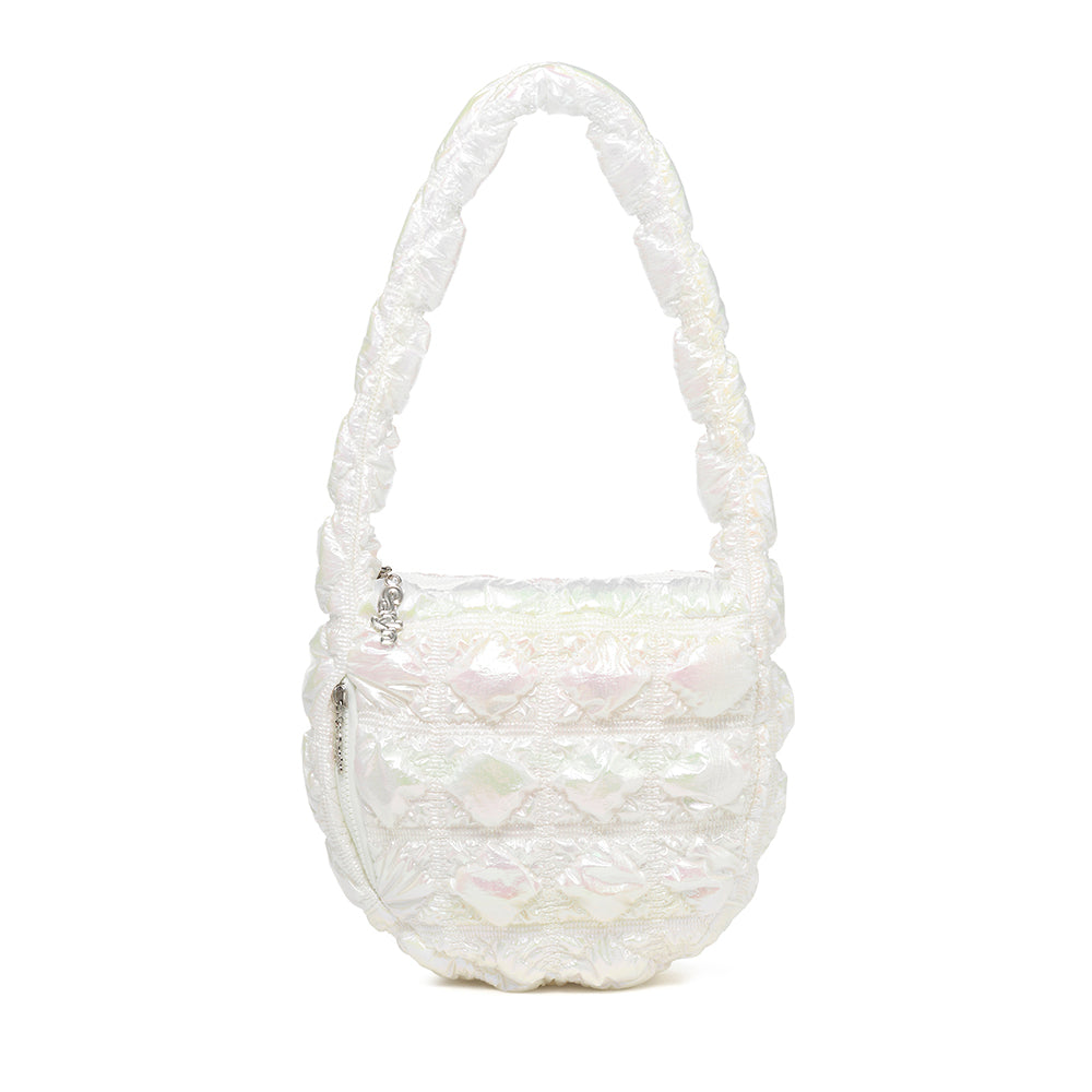 Carlyn Soft M